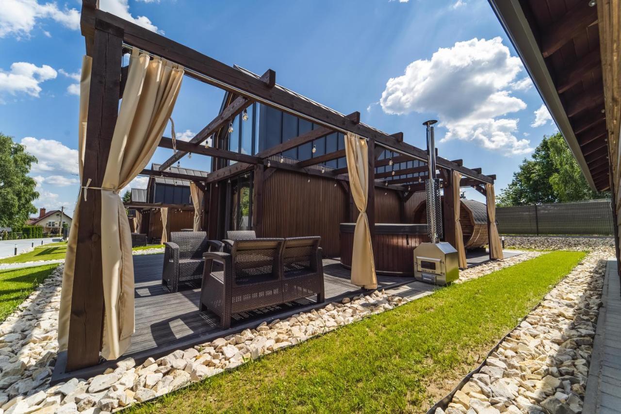 Village Resort Sauna & Jacuzzi & Netflix Tworkowa Extérieur photo