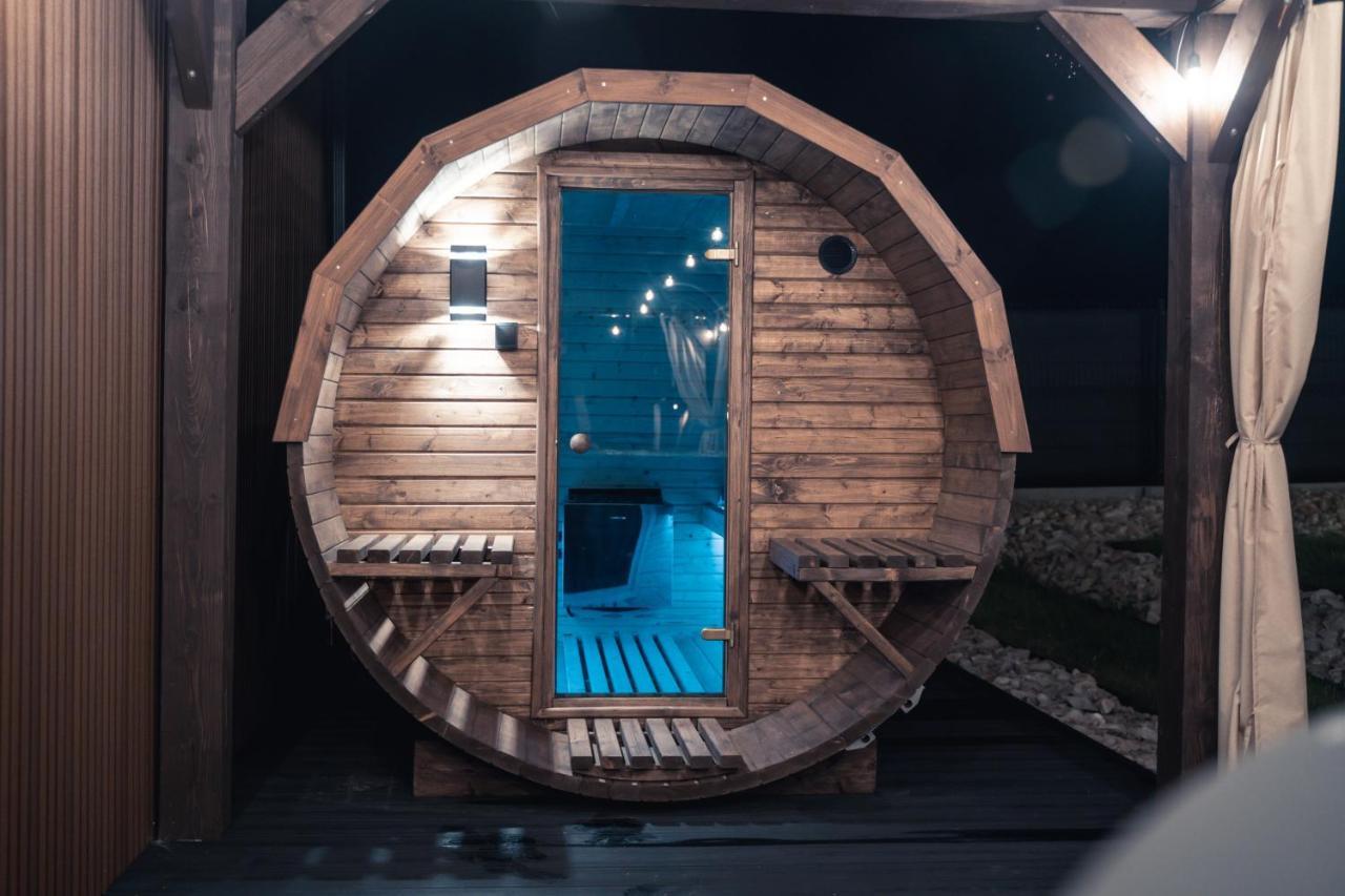 Village Resort Sauna & Jacuzzi & Netflix Tworkowa Extérieur photo