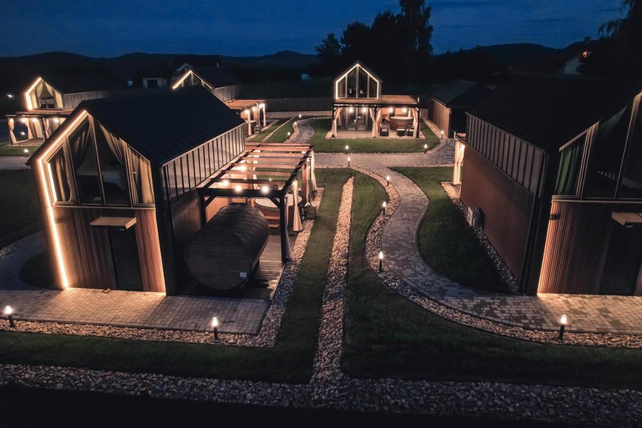 Village Resort Sauna & Jacuzzi & Netflix Tworkowa Extérieur photo
